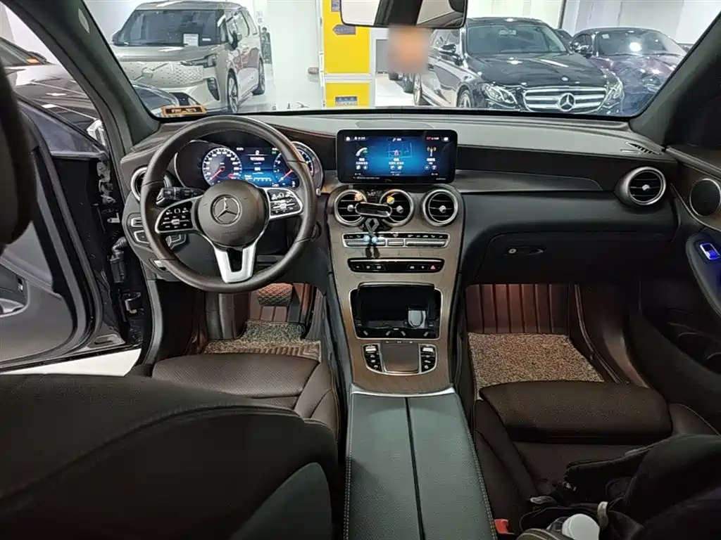 Mercedes-Benz GLC 2022 Facelift II GLC 260 L 4MATIC Luxury фото 6