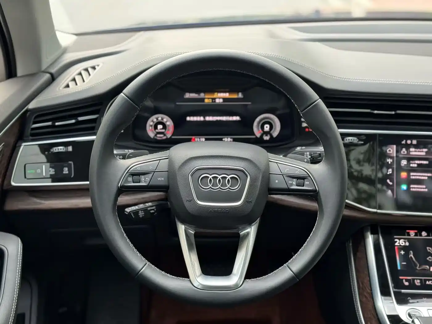 Audi Q7 2025 55 TFSI quattro S line Black Warrior фото 3