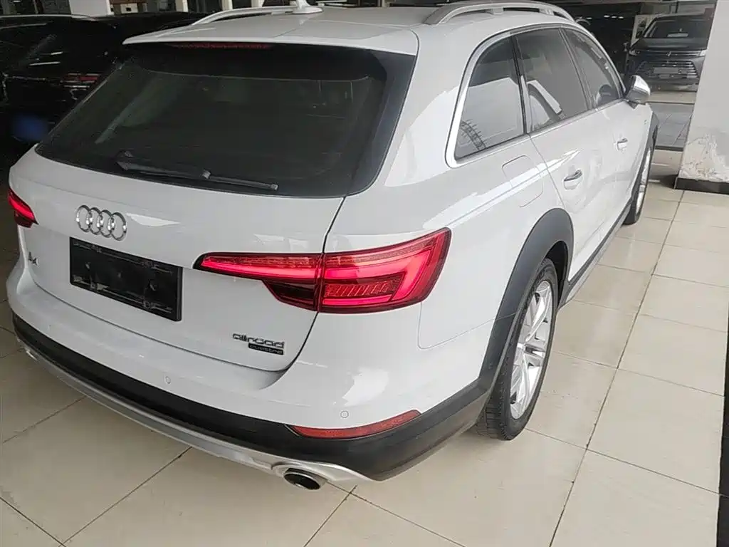 Audi A4 (Import) 2017 45 TFSI allroad quattro Fashion фото 7