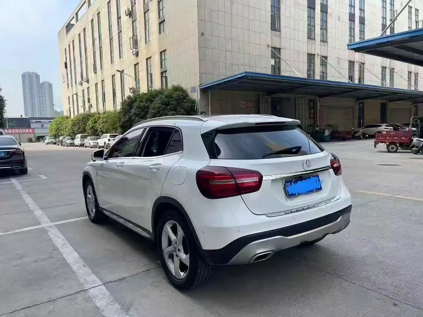Mercedes-Benz GLA 2018 GLA 200 Dynamic фото 9