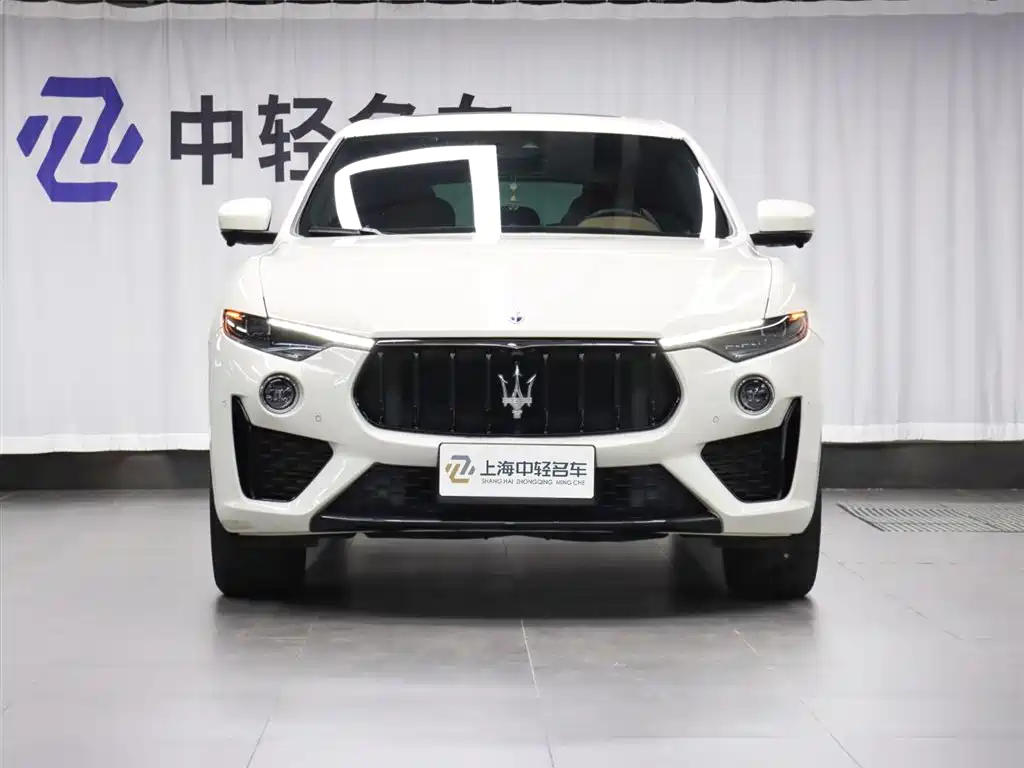 Maserati Levante 2023 3.0T Modena фото 2