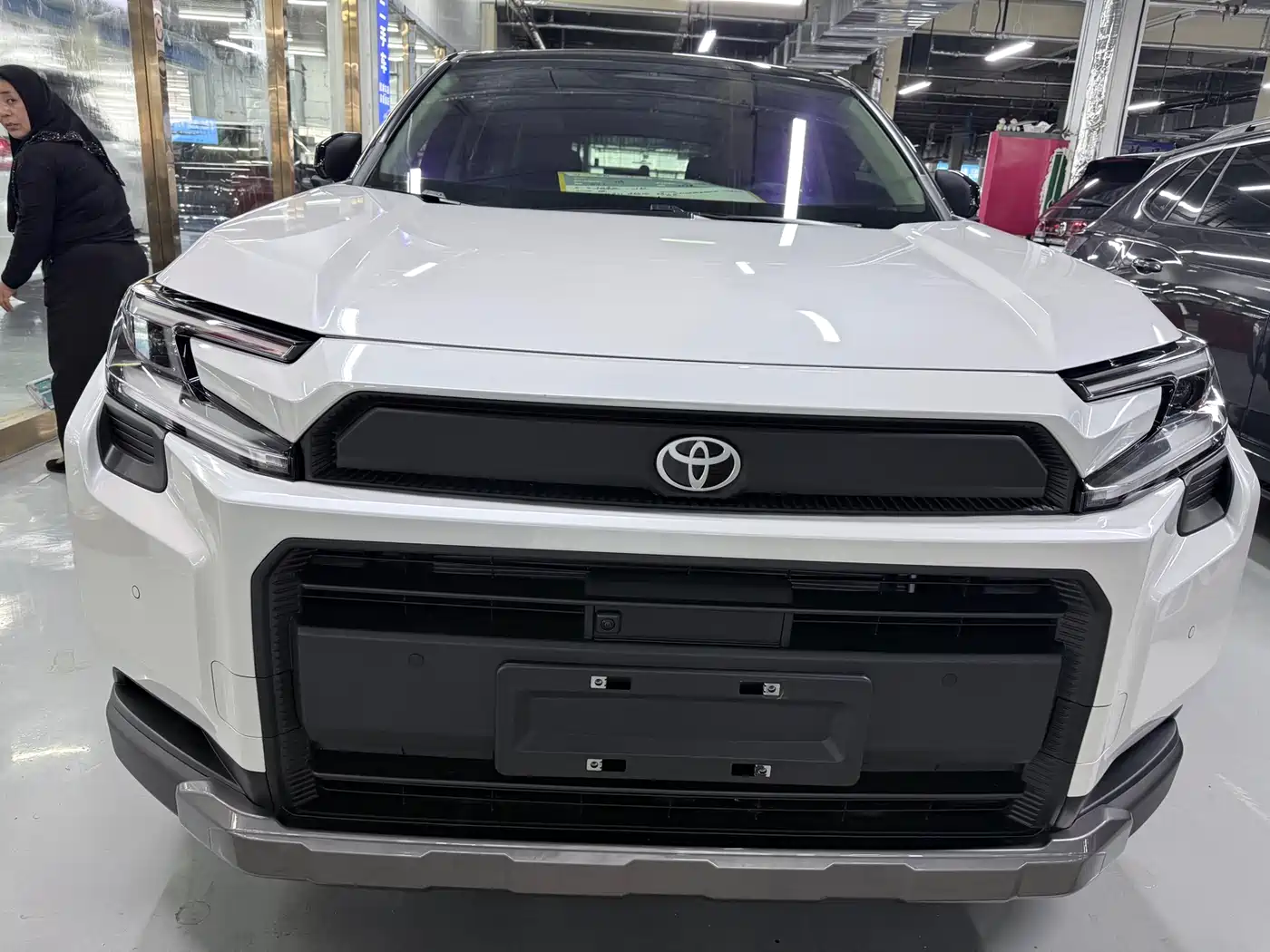 Toyota RAV4 Rongfang 2026 Model Dual Hybrid 2.5L Base фото 2