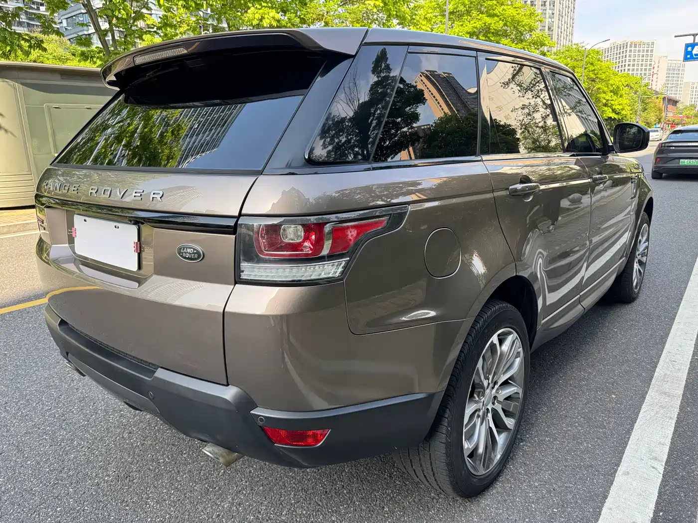 Land Rover Range Rover Sport 2016 Model 3.0 SC V6 HSE DYNAMIC фото 5