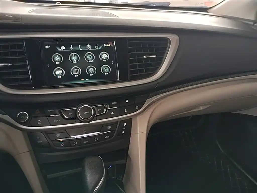 Buick Excelle 2019 15T DCT Connected Elite Type China VI фото 10