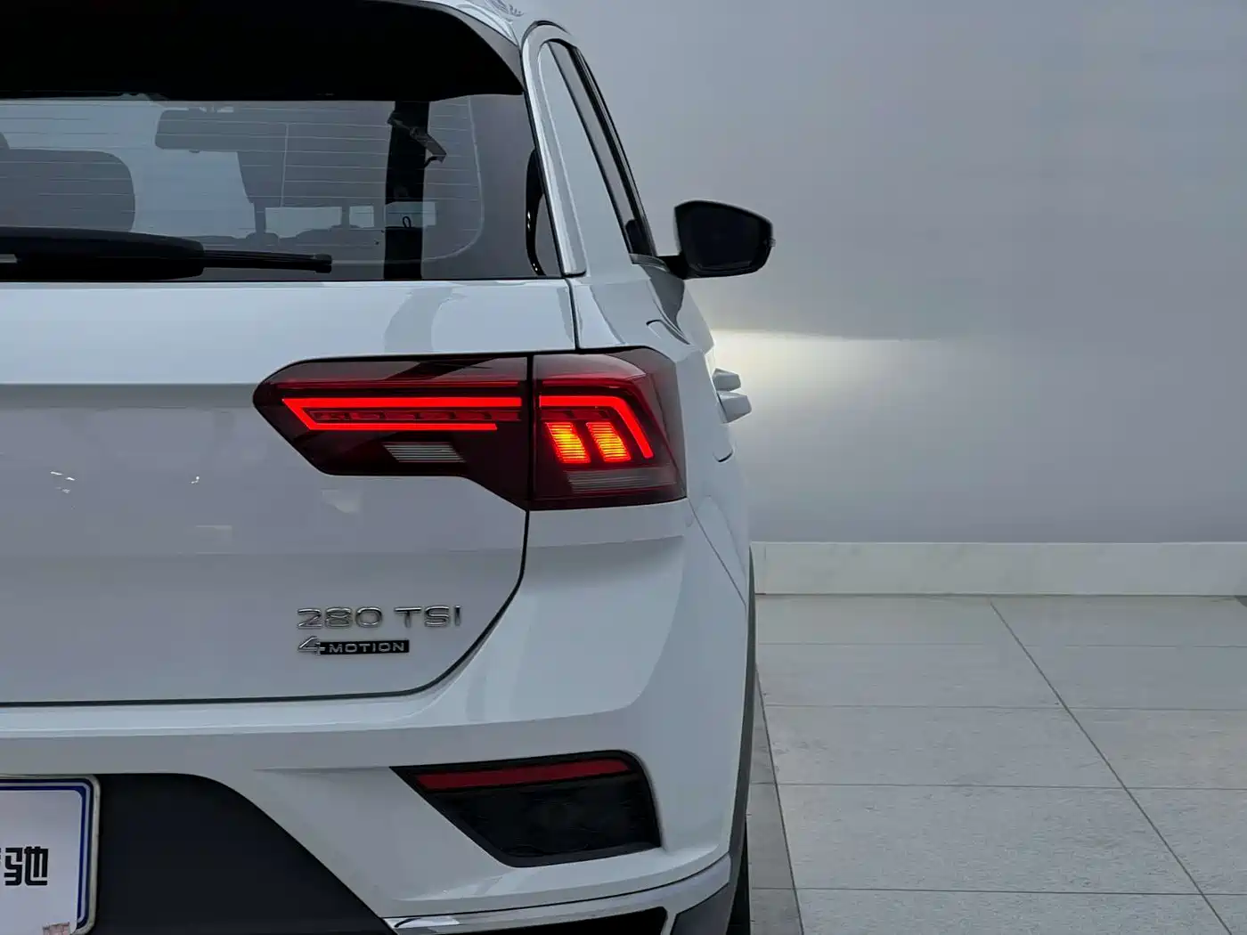 Volkswagen T-ROC 2021 Facelift 280TSI DSG 4WD Luxury Smart Connect Edition фото 27