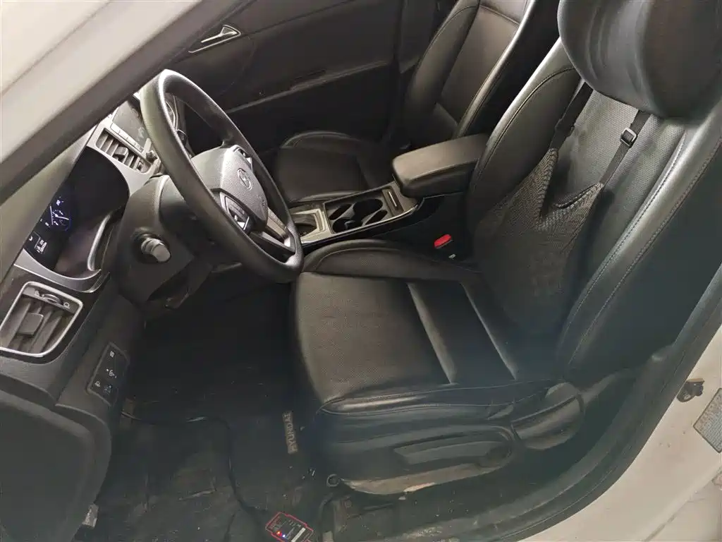 Hyundai Mistra 2014 1.8L Auto Smart GLS фото 15