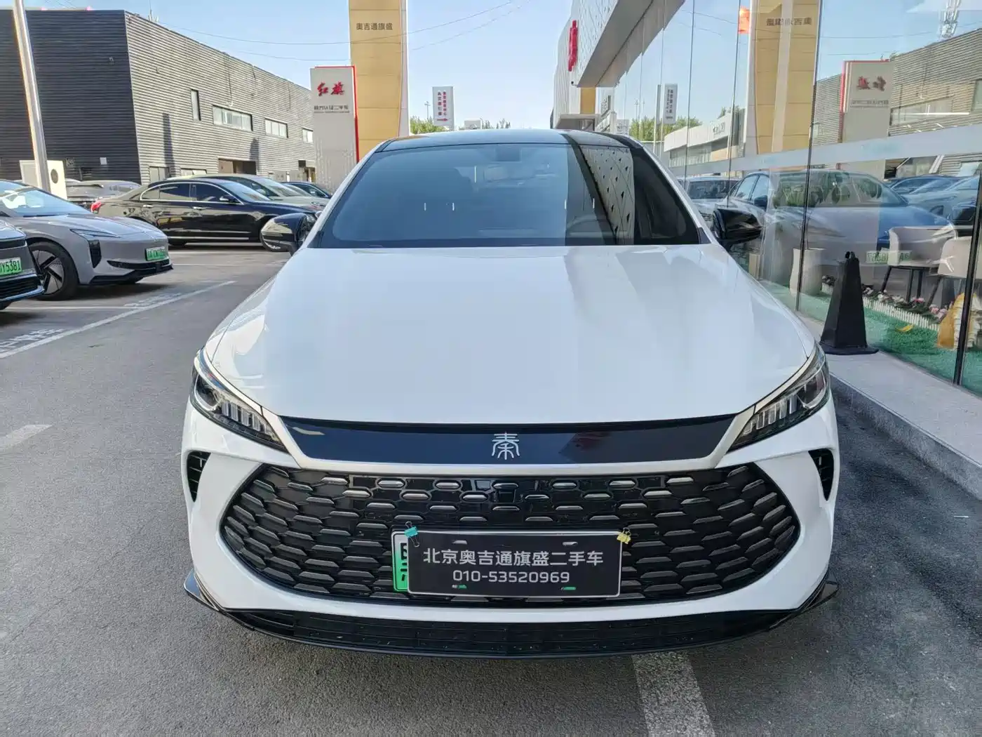 BYD Qin PLUS 2025 DM-i Smart Drive 55KM Leader фото 2