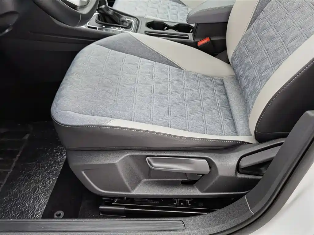 Volkswagen Lavida 2023 300TSI DSG Comfort Edition фото 20