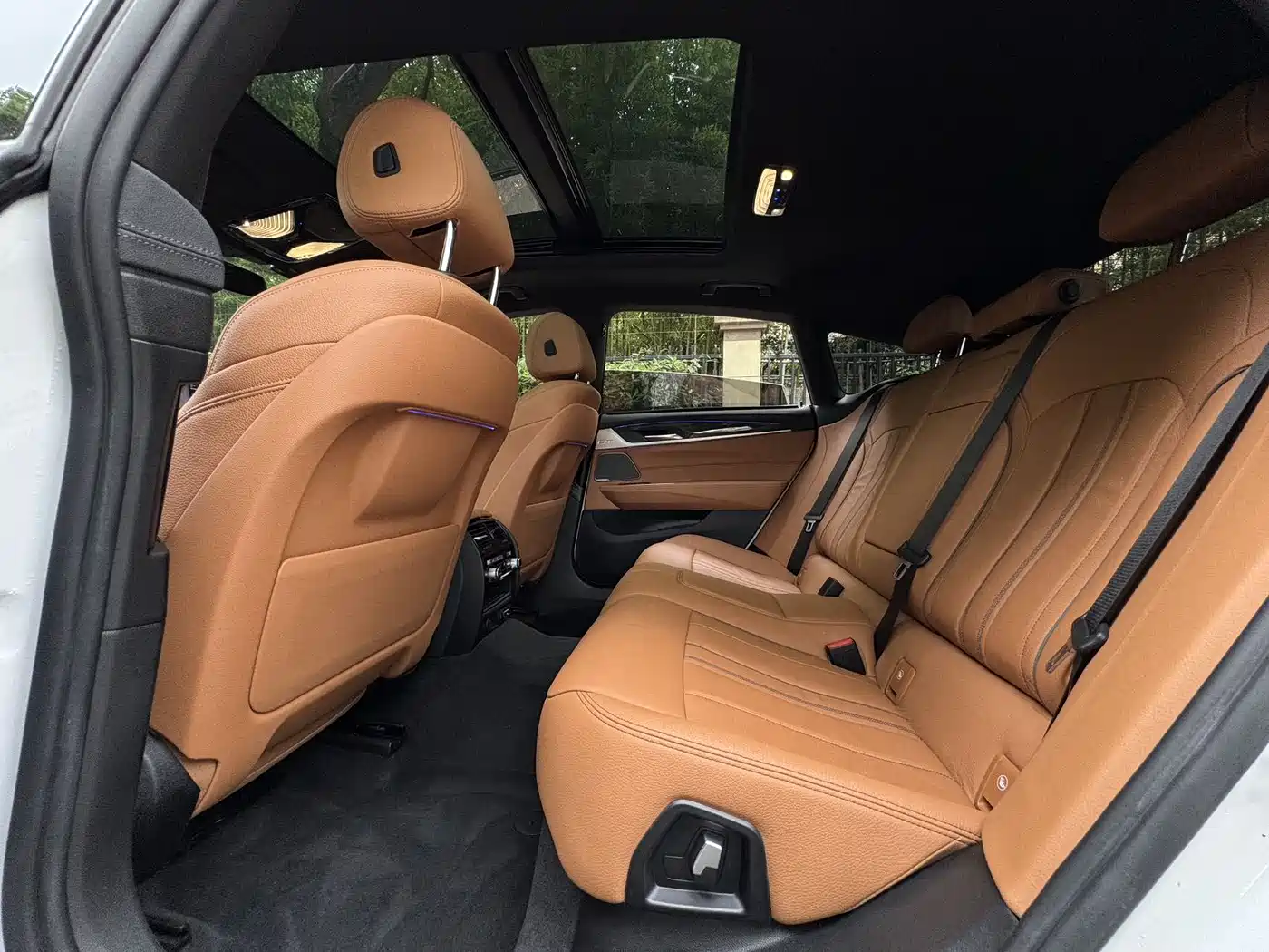 BMW 6 Series GT 2021 630i M Sport Package фото 10