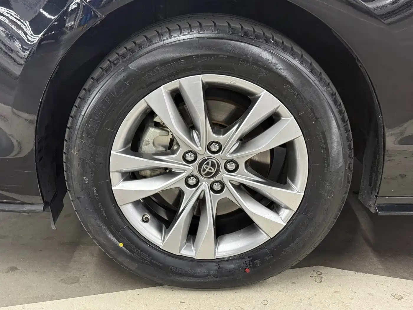 Toyota Sienna 2021 2.5L Hybrid Platinum Edition фото 5