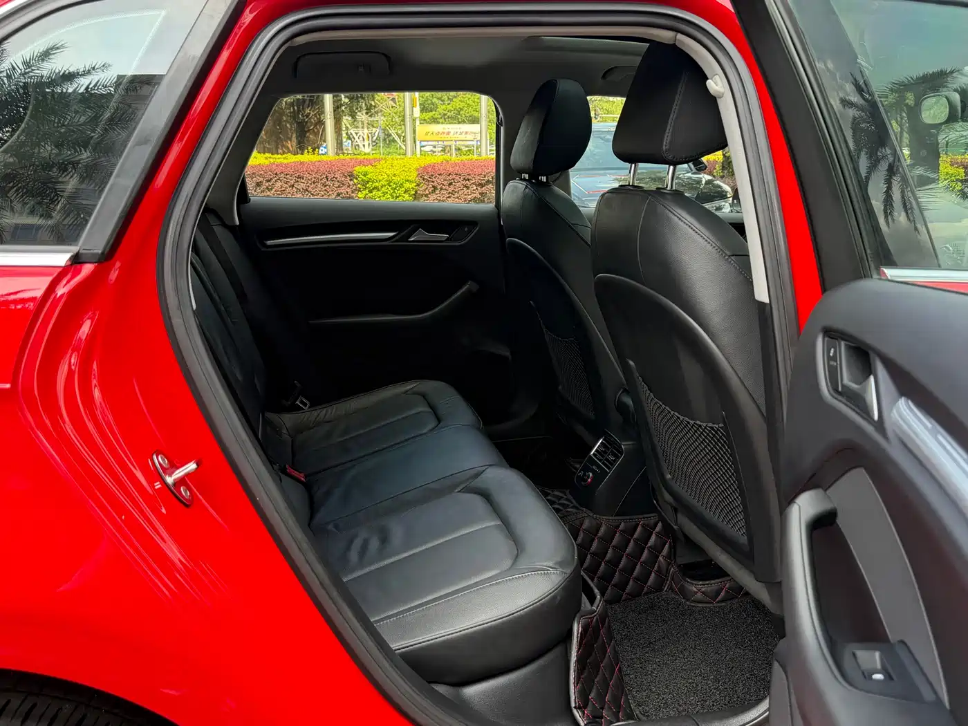 Audi A3 2015 Sportback 40 TFSI Automatic Comfort фото 12