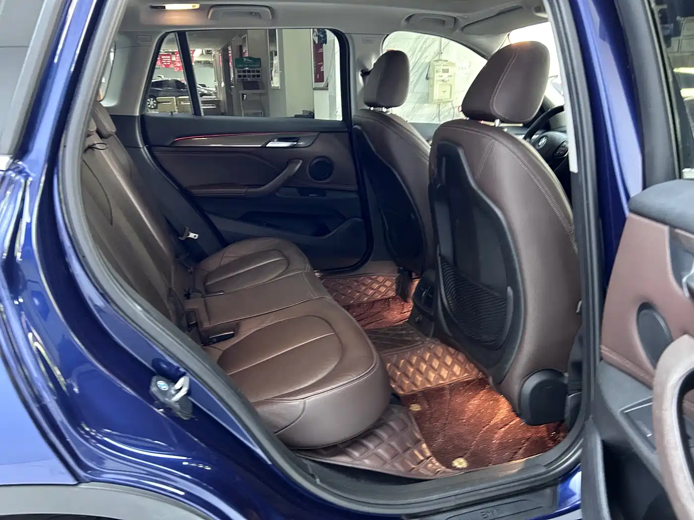 BMW X1 2018 sDrive18Li Premium Model фото 11
