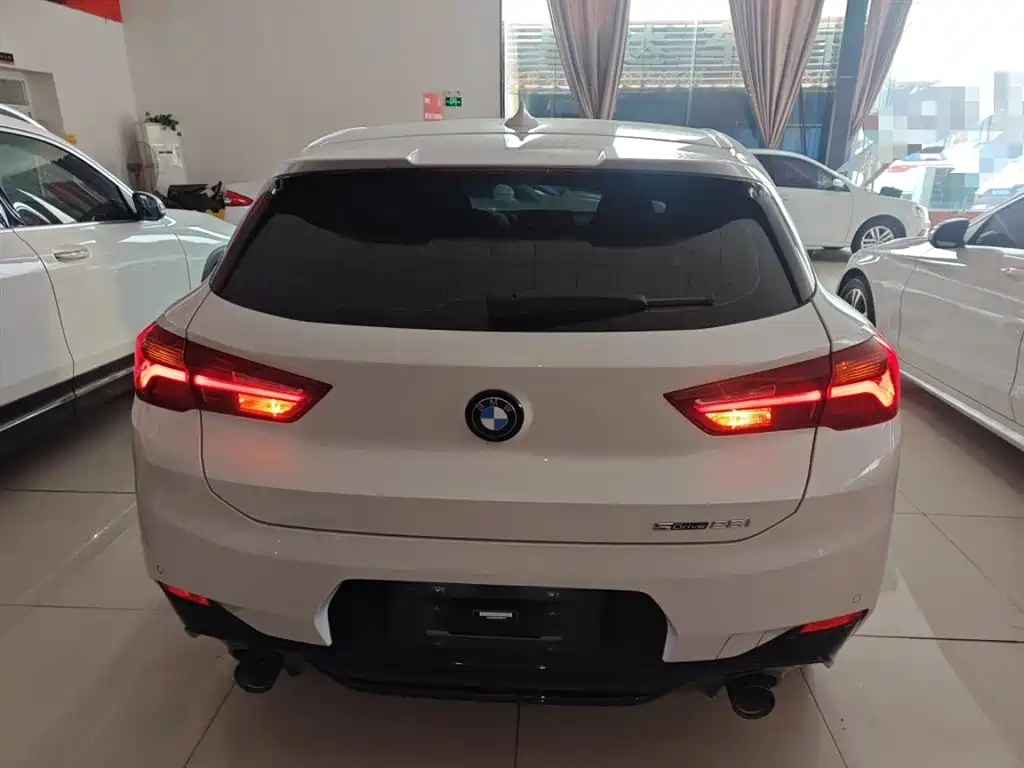 BMW X2 2021 Facelift sDrive25i Shadow Night Edition фото 6
