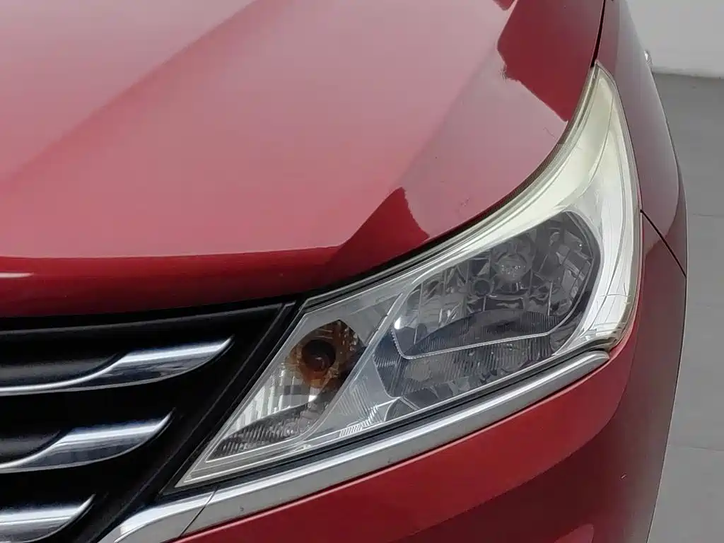 صورة 7 - Baojun 310
