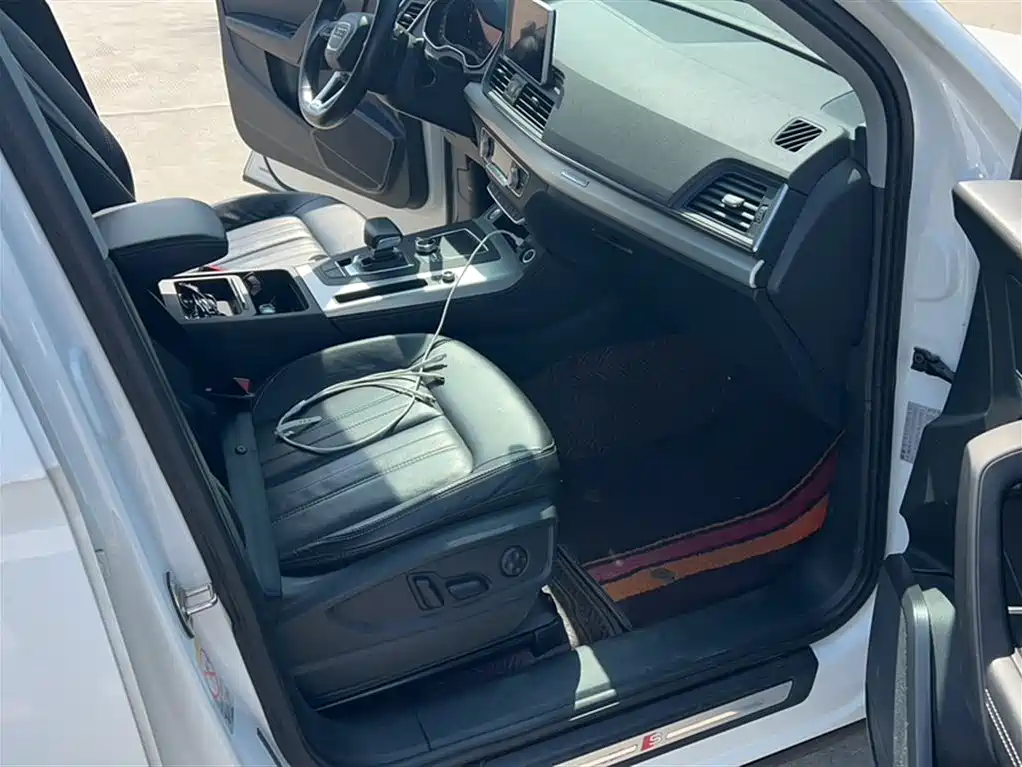 Audi Q5L 2020 40 TFSI Prestige Fashion фото 11