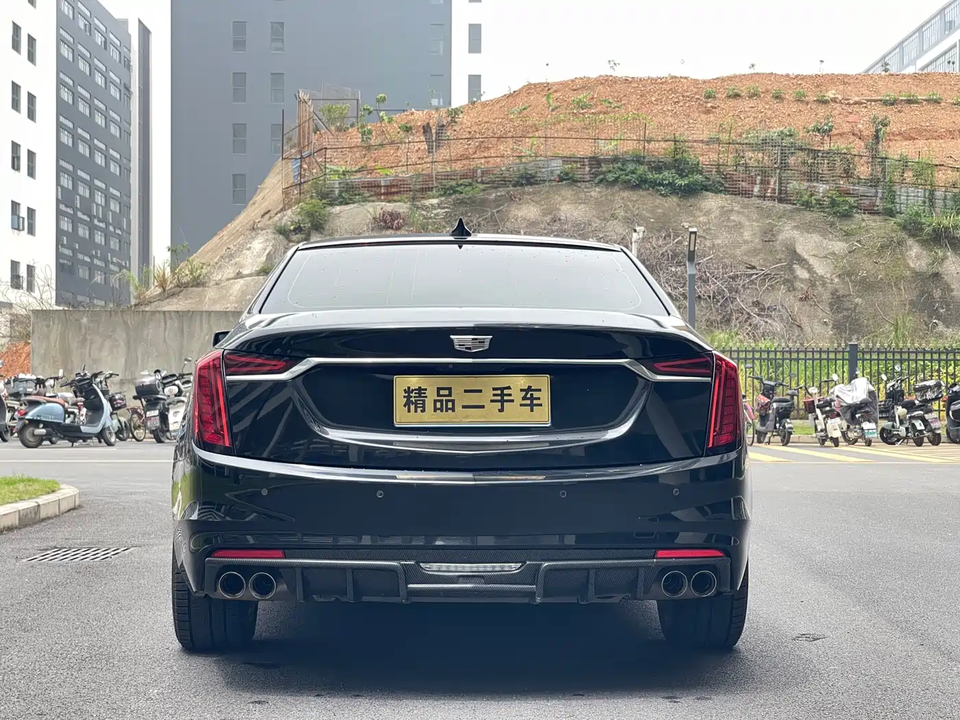 CADILLAC CT6