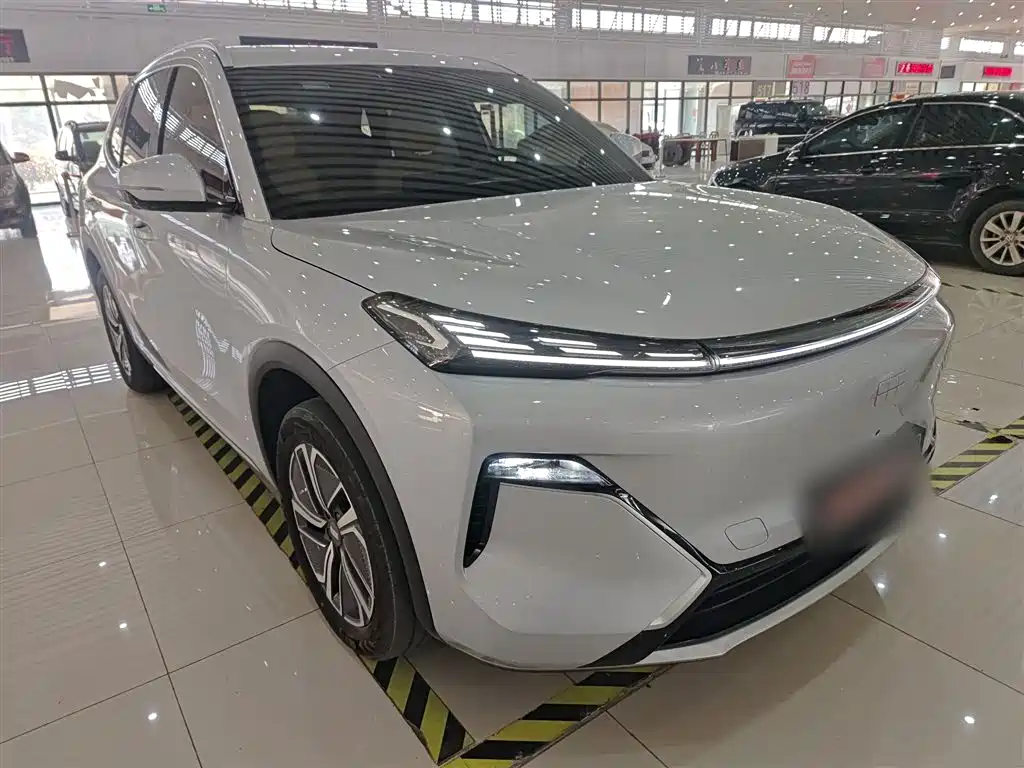 Geely Galaxy Galaxy Starship 7 EM-i 2025 Model 120km Voyage+ Edition фото 22