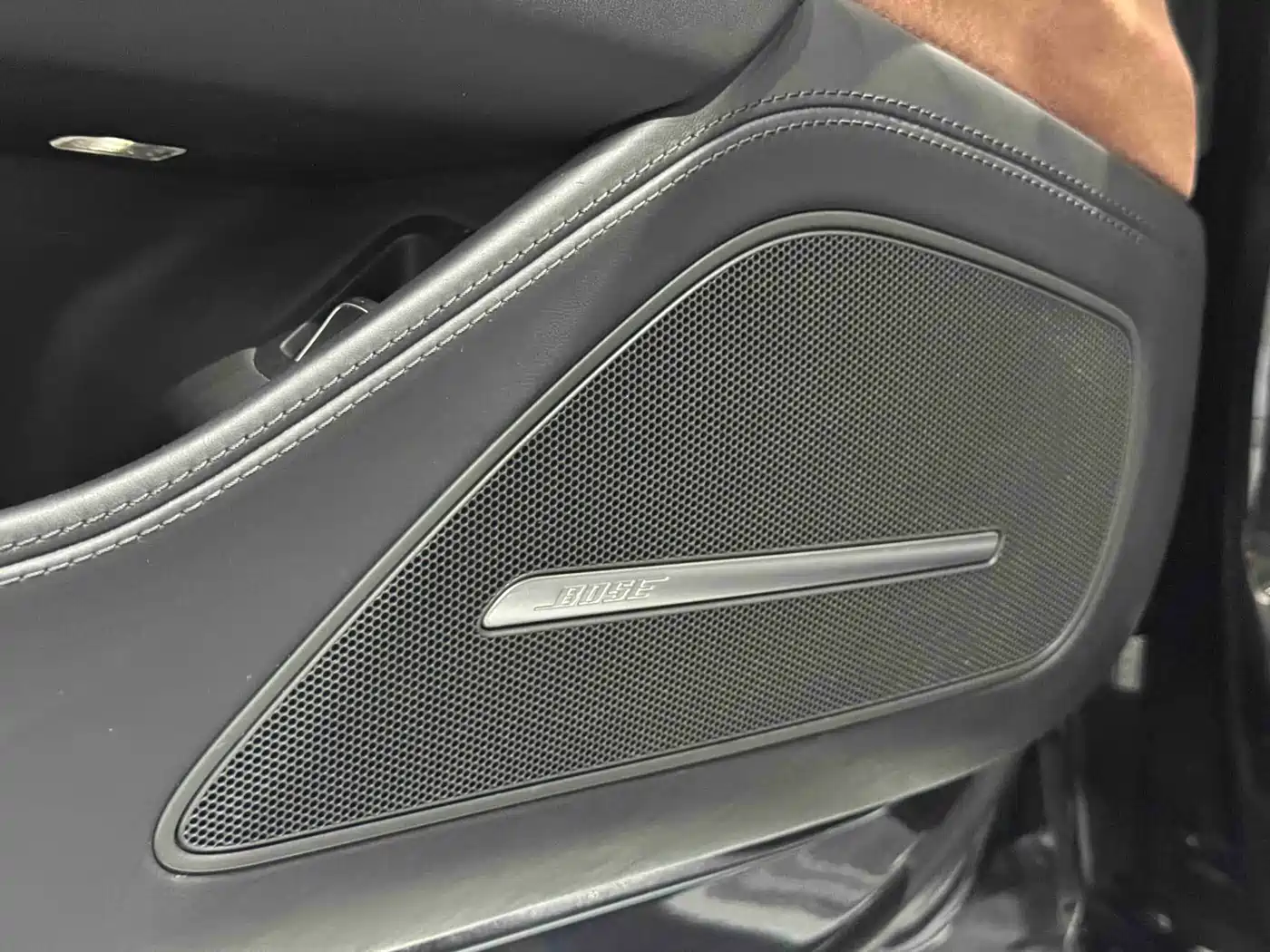Photo 10 - Audi A8