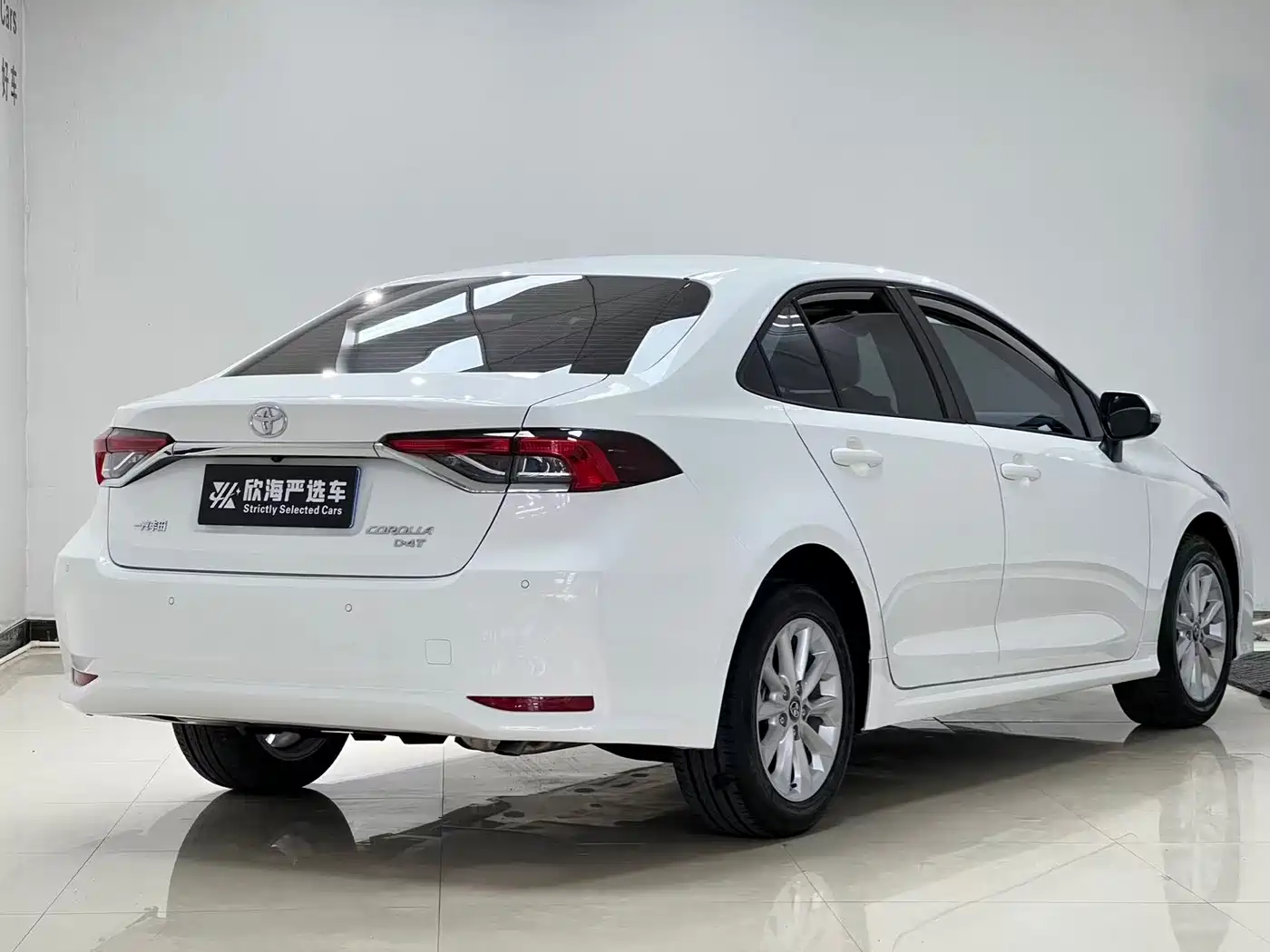 Toyota Corolla 2021 1.2T S-CVT Elite PLUS Edition фото 4