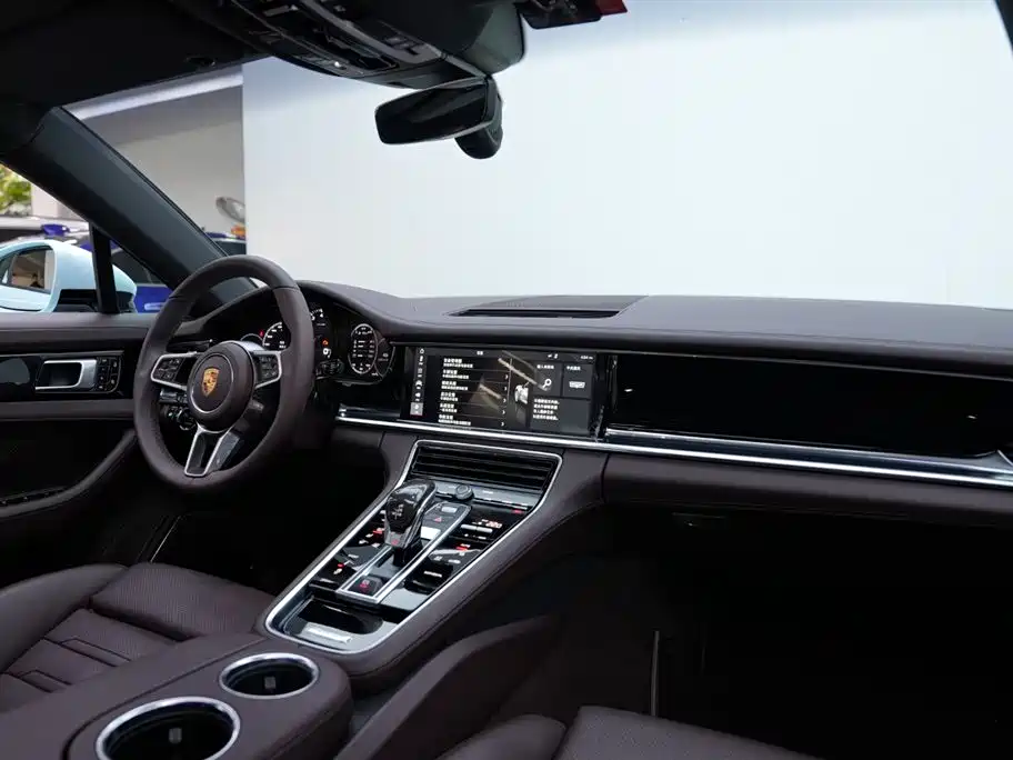 Porsche Panamera 2019 Panamera Executive Long Wheelbase 2.9T фото 16