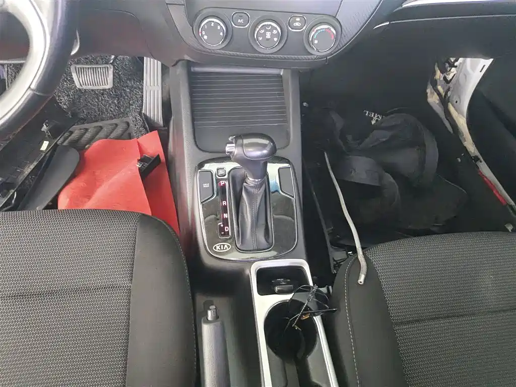 Kia K3 2016 1.6L Automatic GLS фото 7