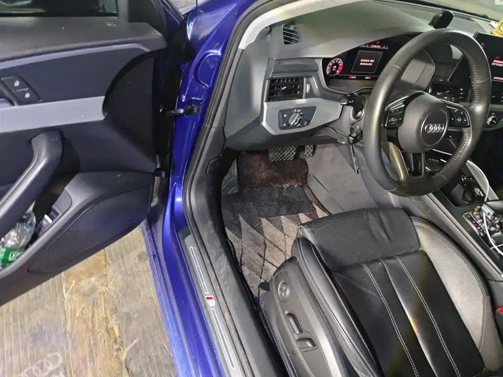 Audi A4L 2020 40 TFSI Fashion Dynamic Edition фото 14