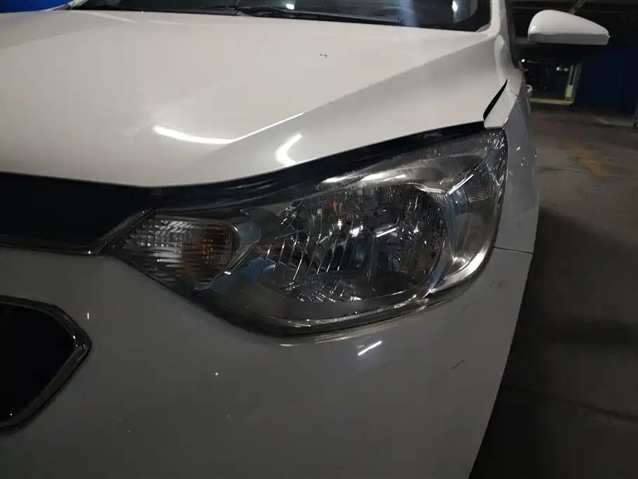 Chevrolet Sail 2015 Sail 3 1.3L Manual Ideal Edition фото 5