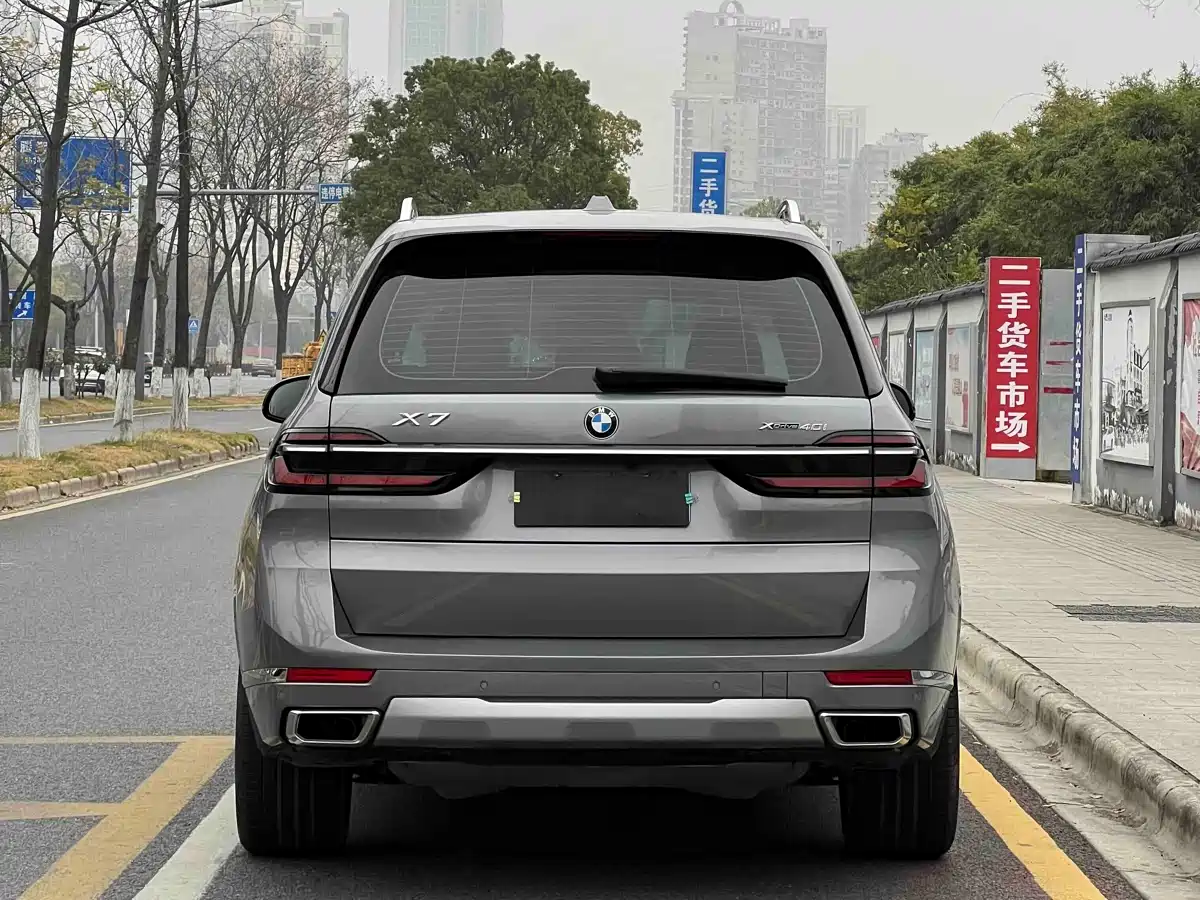 BMW X7 2023 xDrive40i Leading Luxury Package фото 4