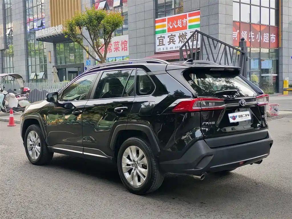 Toyota Wildlander 2022 Facelift 2.0L CVT 2WD Leading Edition фото 4