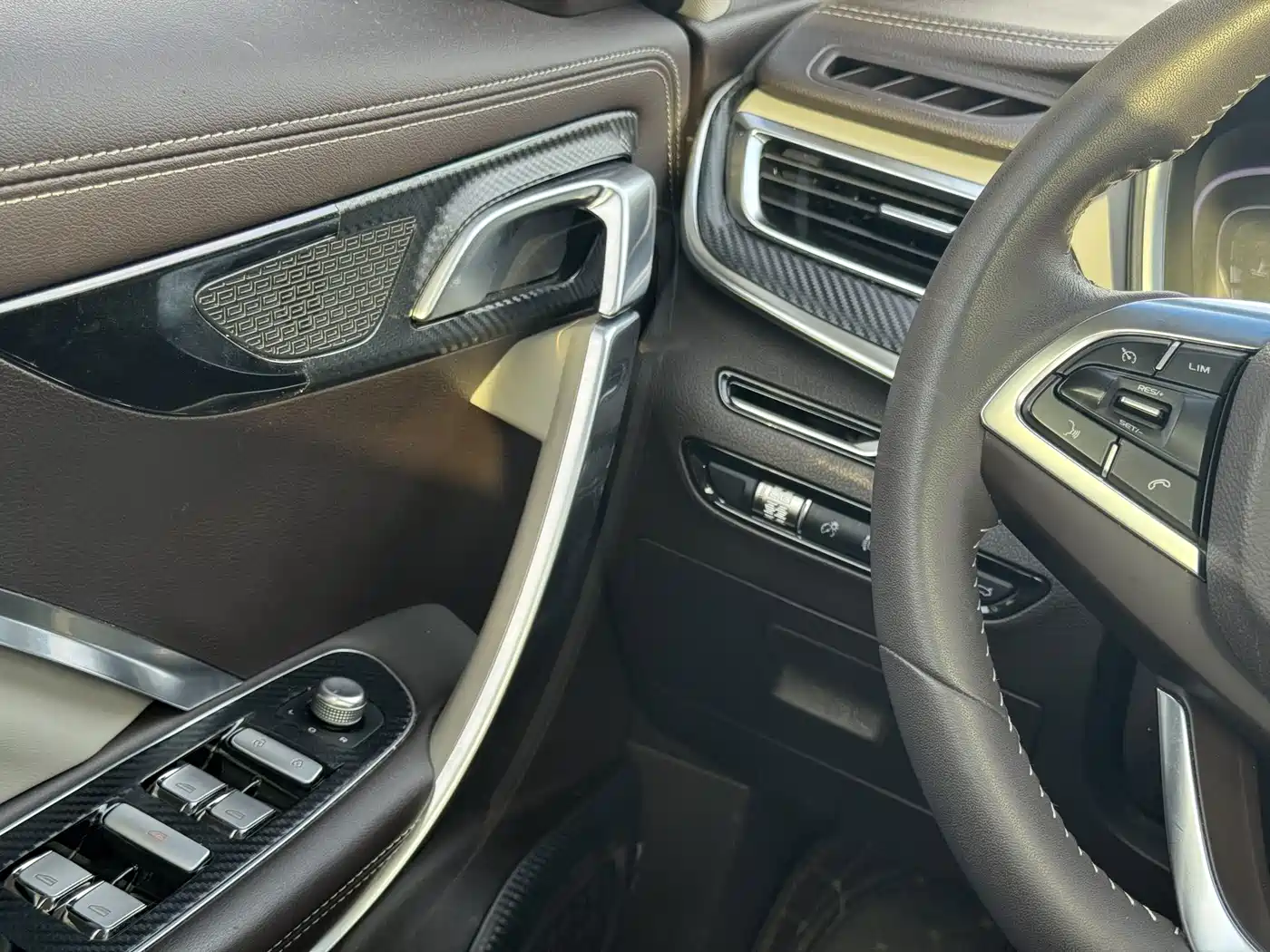 Geely Jiaji 2020 2019 1.5TD MHEV DCT Premium Edition