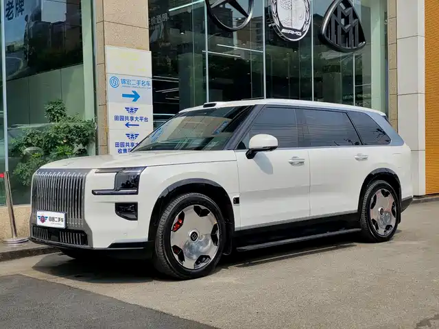 Zeekr 9X Hyper, 70kWh, 6 мест