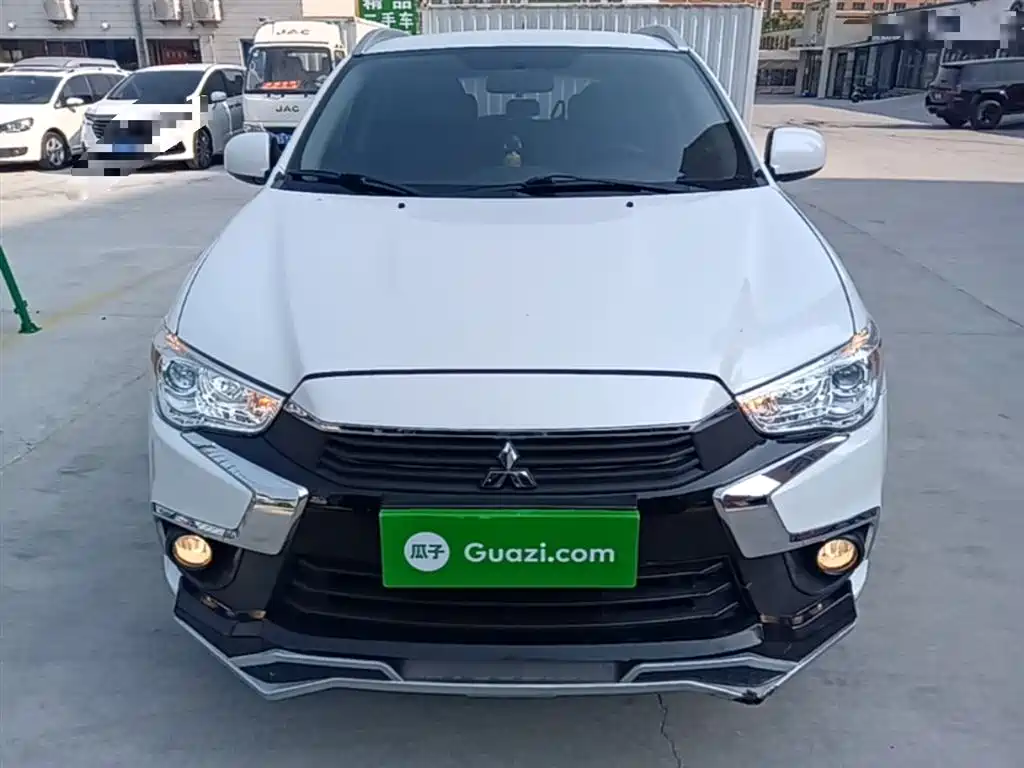 Mitsubishi ASX 2016 2.0L CVT 2WD Excellence Edition фото 3
