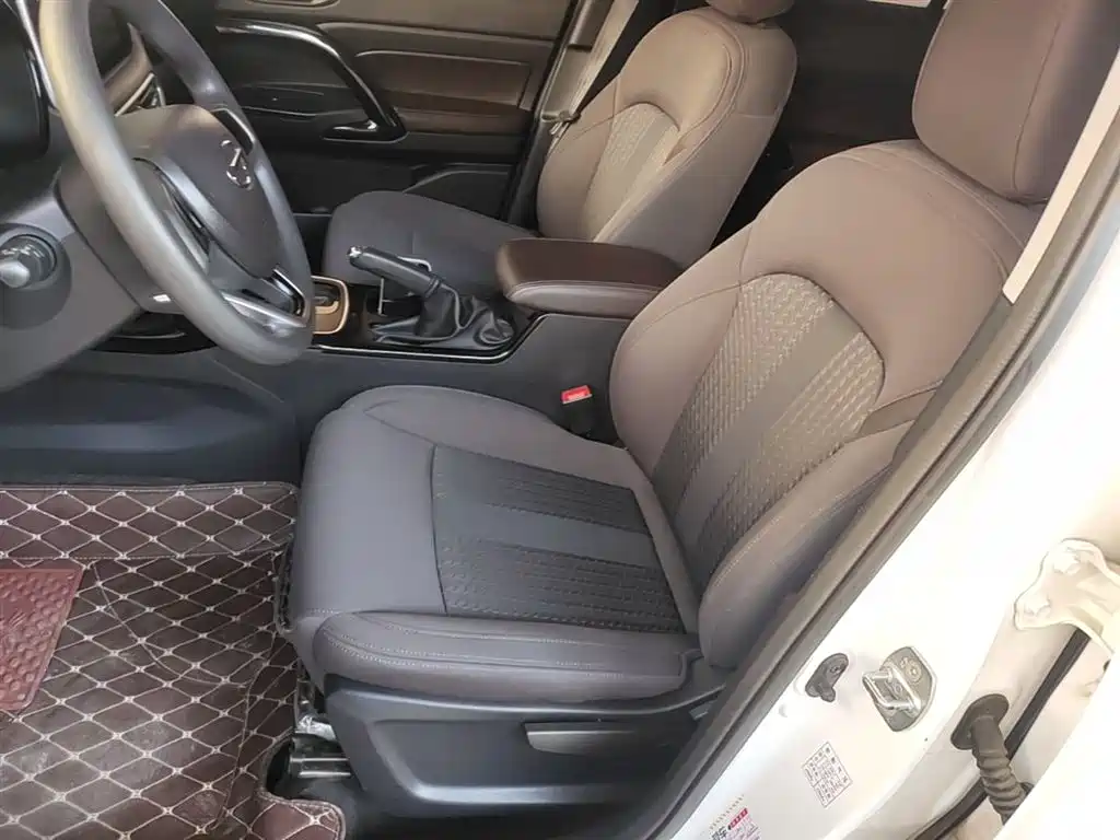 GAC Trumpchi Trumpchi GS4 2018 200T G-DCT 2WD Comfort Edition фото 15