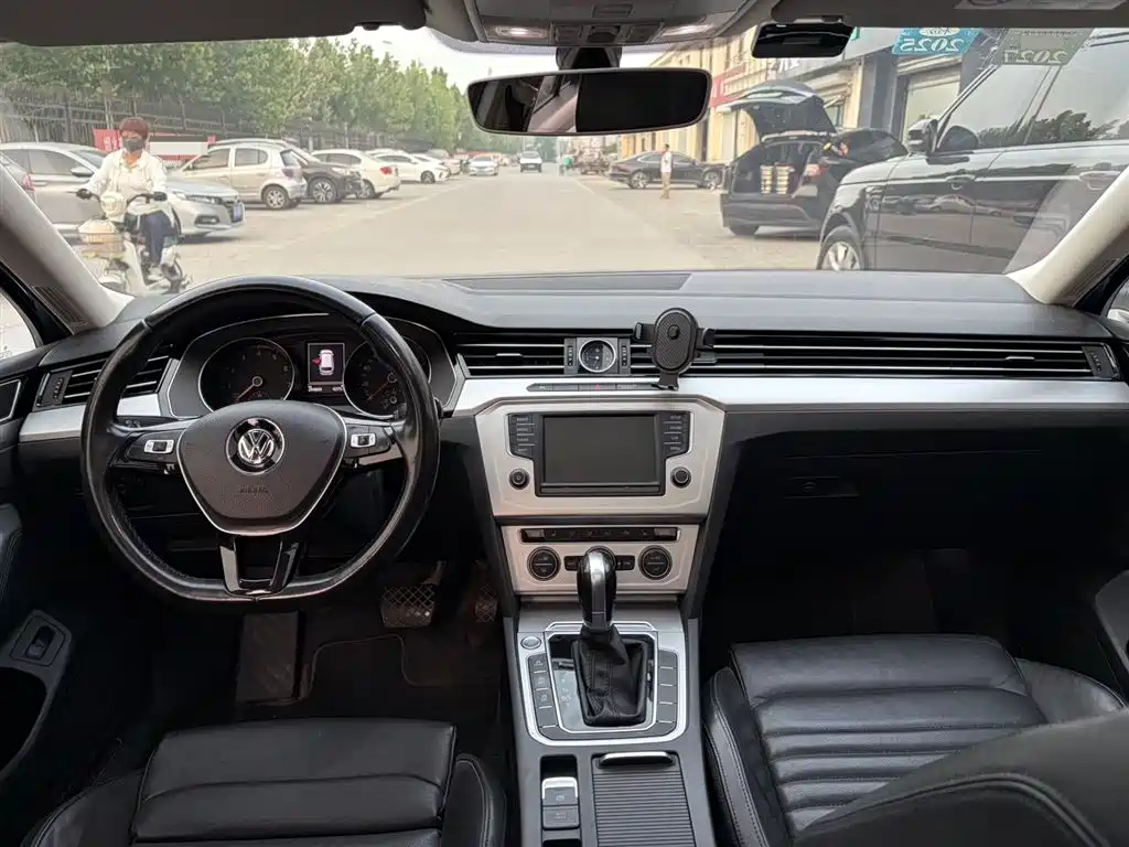 Volkswagen Weilan 2017 380TSI 2WD Comfort Edition фото 5