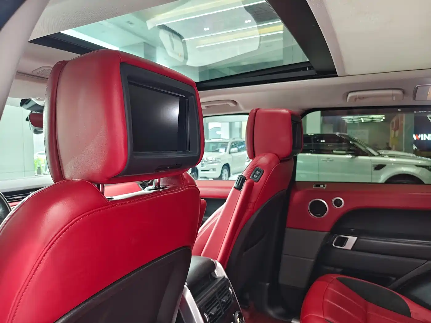 Land Rover Range Rover Sport 2020 3.0 L6 HSE DYNAMIC фото 12