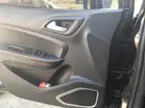 Фото 7 - Zhonghua V3