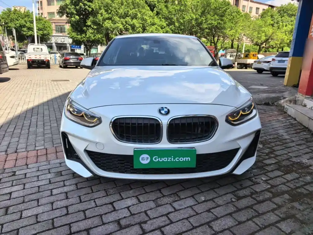 Photo 3 - BMW 1 Series