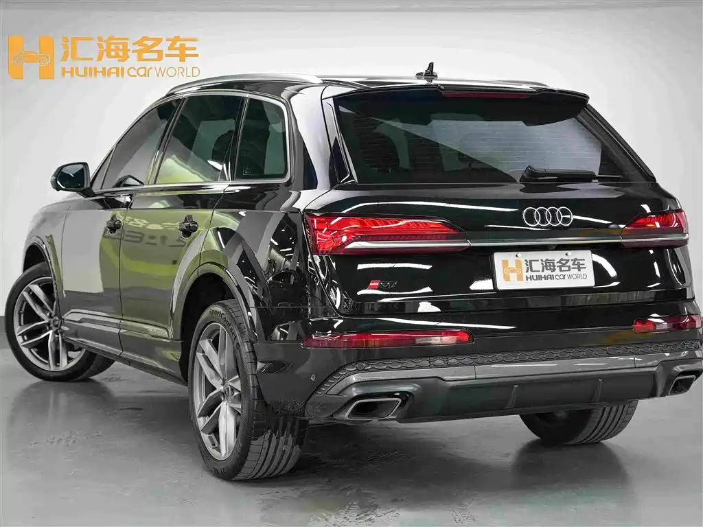 Audi Q7 2025 2025 55 TFSI quattro S line Sport