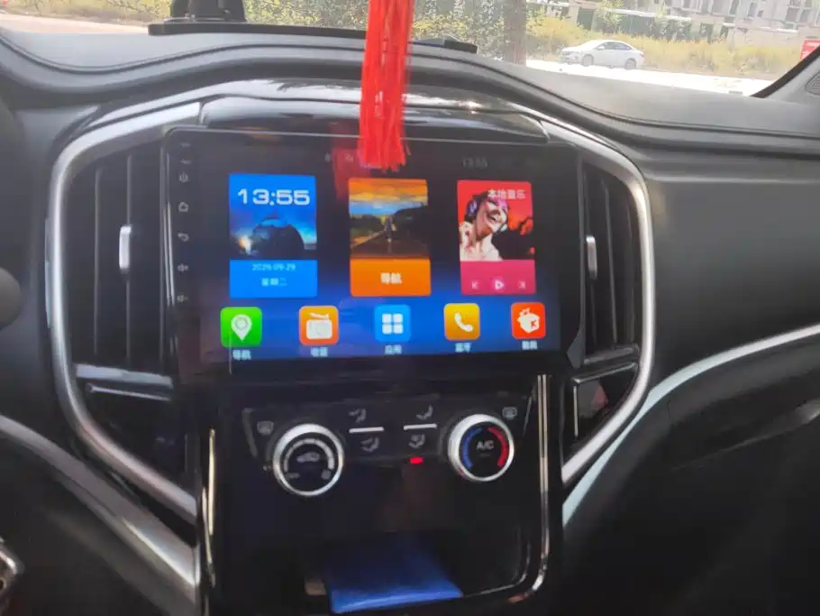 Zhonghua V3 2020 2020 1.6L Manual Comfort Starry Sky Edition