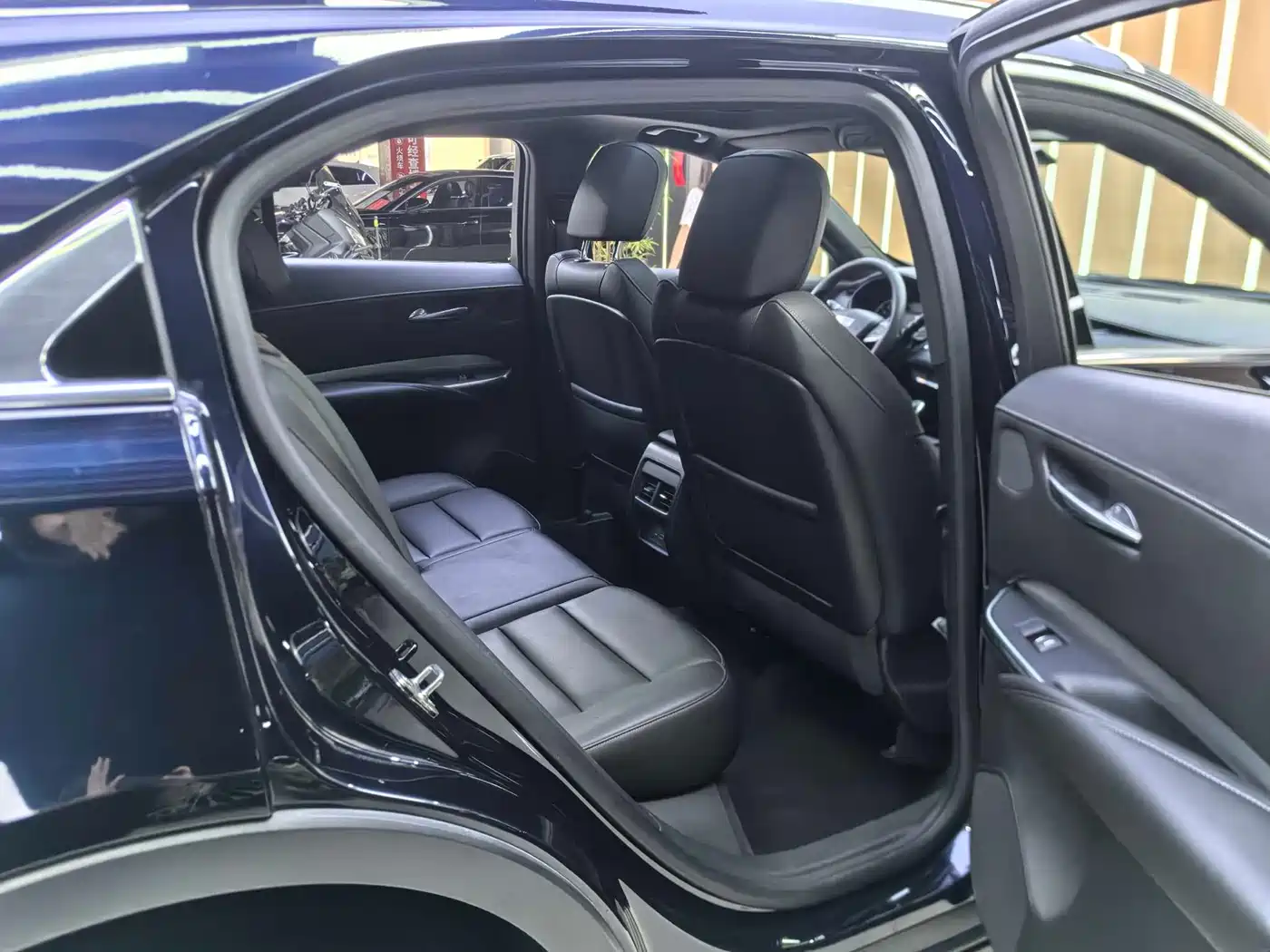 Cadillac XT4 2021 28T FWD Luxury Edition фото 14