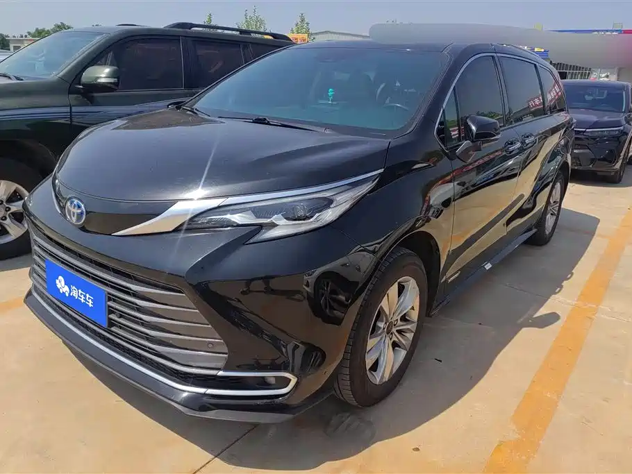 Toyota Sienna 2021 2.5L Hybrid Ultimate Edition