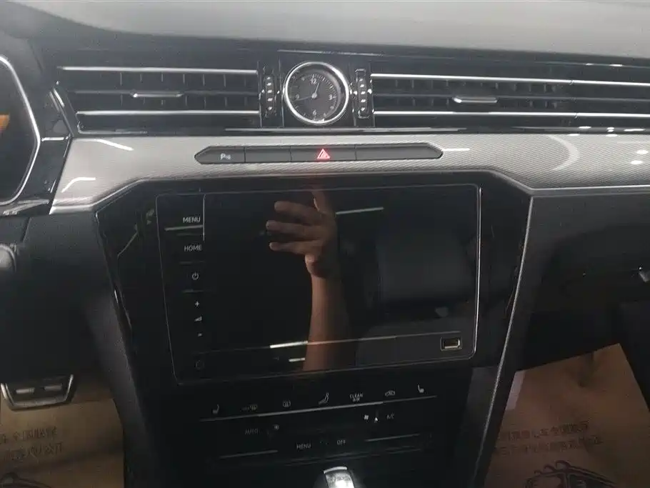 Volkswagen Magotan 2023 2 Million Units Anniversary Edition 330TSI DSG Leading Type фото 13