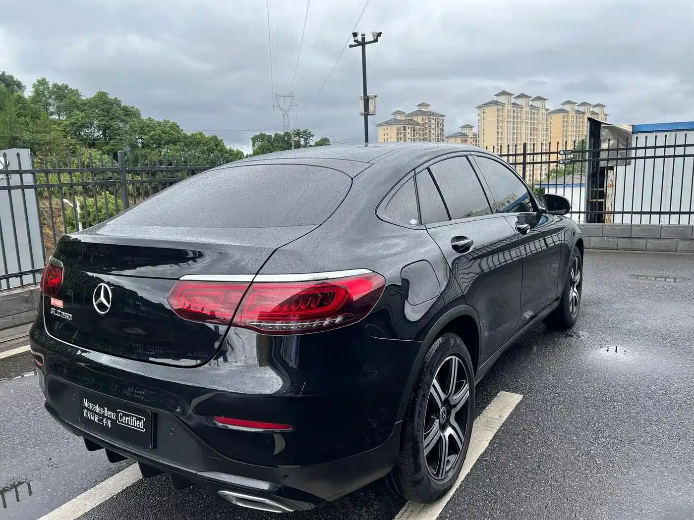 Mercedes-Benz GLC Coupe 2022 2022 GLC 260 4MATIC Coupe SUV