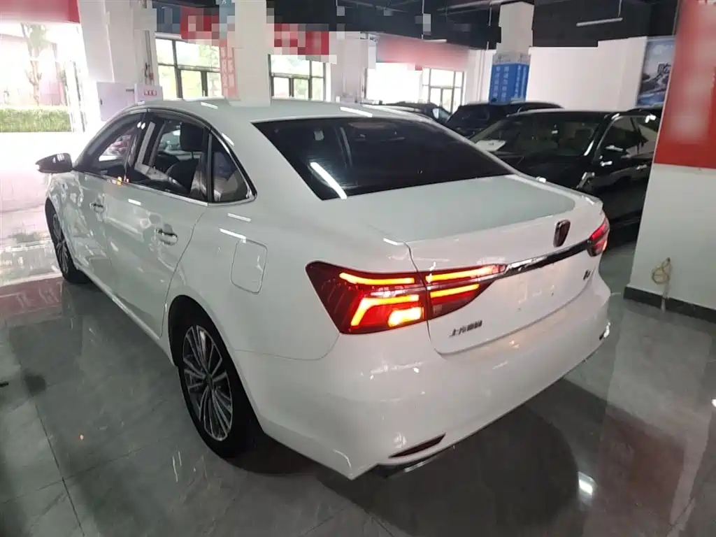 Roewe i6 2021 2020 PLUS 1.6L CVT 4G Connected Glory Flagship Edition