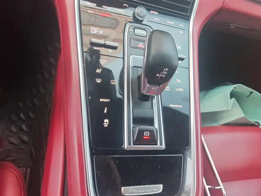 Porsche Panamera 2017 Panamera 3.0T фото 15