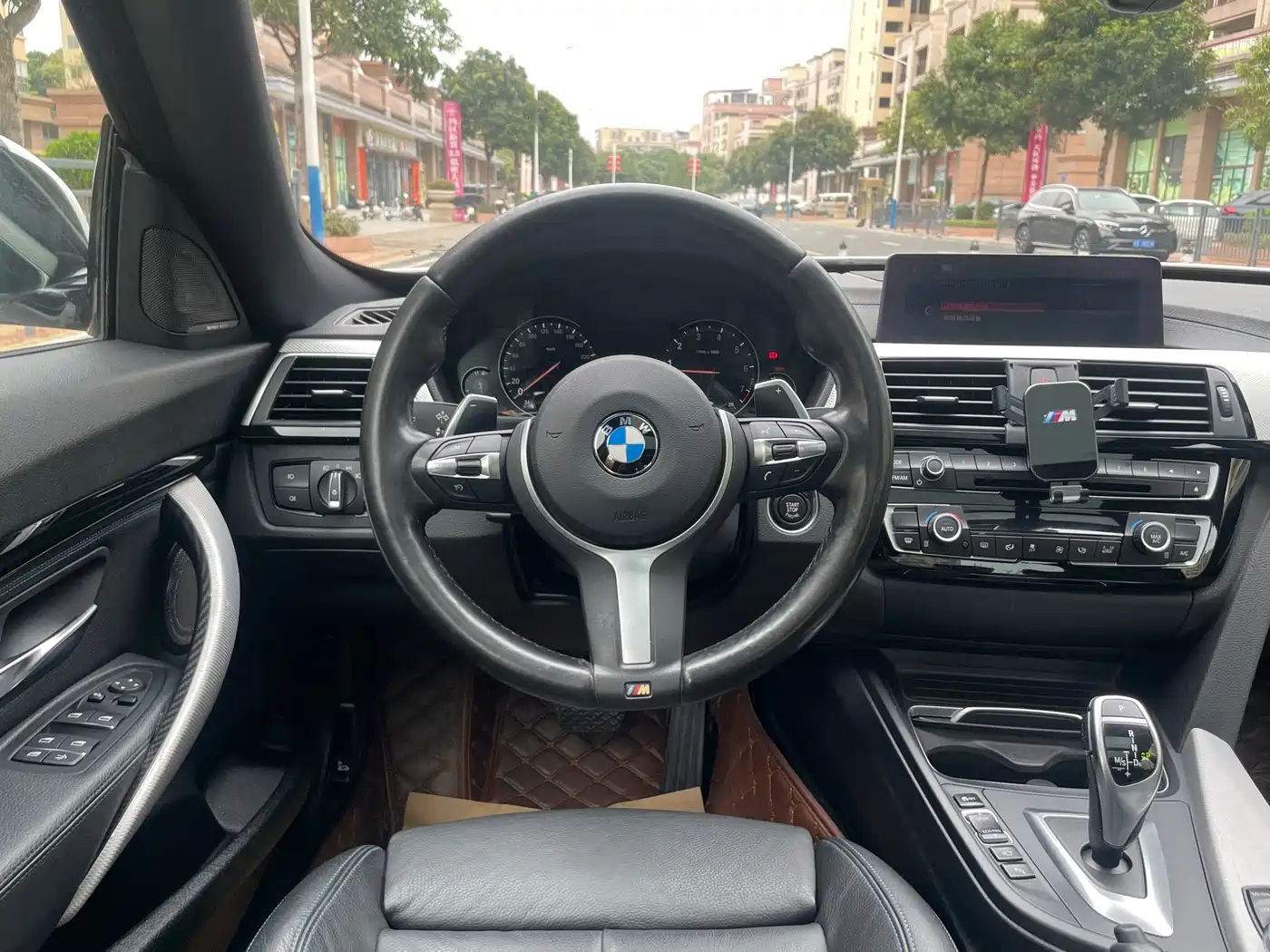 BMW 3 Series GT 2018 320i M Sport фото 21