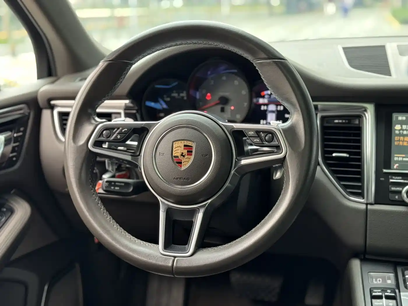 Porsche Macan 2016 Macan S 3.0T фото 8