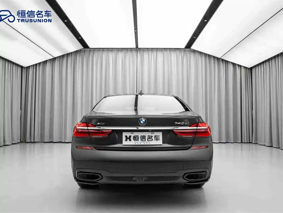BMW 7 Series 2018 740Li xDrive Luxury M Sport Package Black Flame Edition фото 6