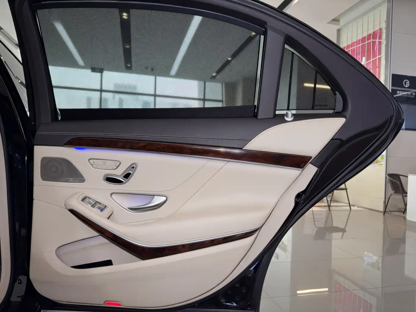 Mercedes-Benz S-Class 2015 S 400 L 4MATIC фото 14