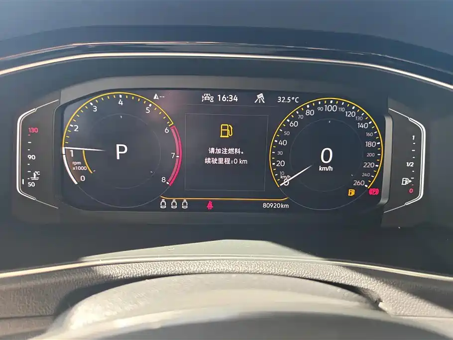 Volkswagen T-ROC 2021 280TSI DSG 2WD Comfort Smart Connect 30th Anniversary Edition фото 14